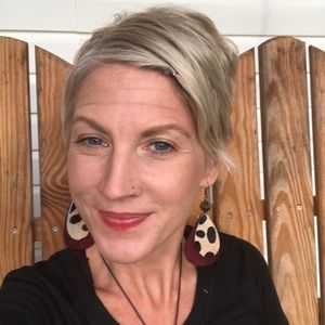 Meet your Posher, Carolyn